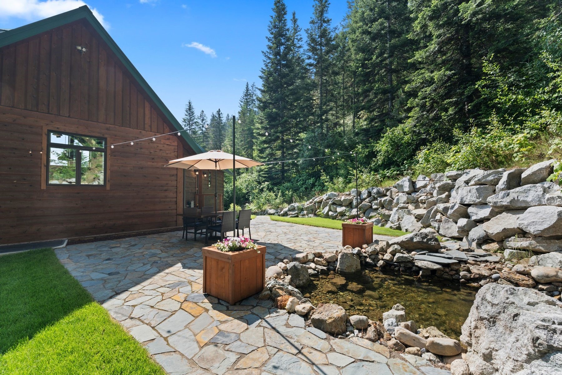  Green Home & apartment on 30 Acres - 物件實景