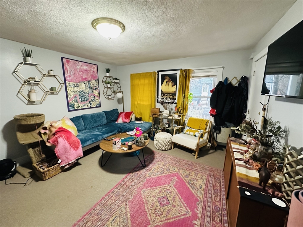 Cambridge, Massachusetts, 02141, United States, 5 Bedrooms Bedrooms, ,3 BathroomsBathrooms,Residential,For Sale,1752513