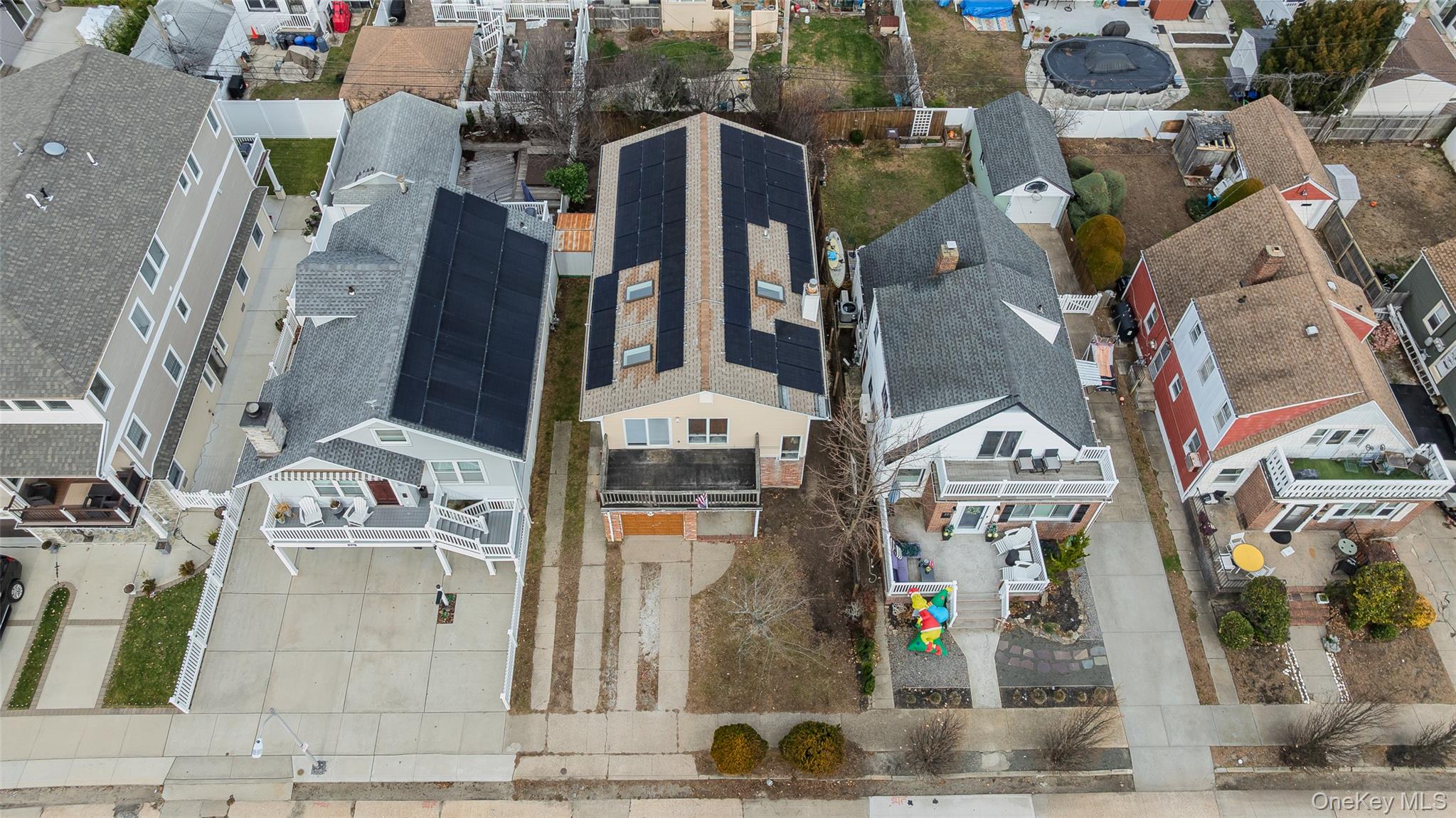 Long Beach, New York, 11561, United States, 5 Bedrooms Bedrooms, ,3 BathroomsBathrooms,Residential,For Sale,2002844