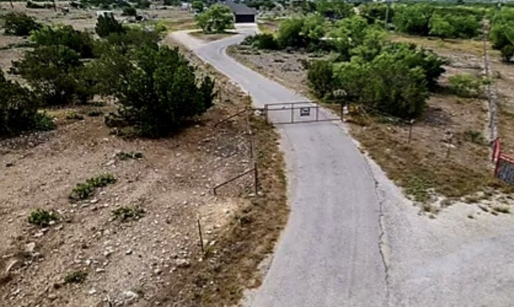 Christoval, Texas, 76935, United States, 3 Bedrooms Bedrooms, ,2 BathroomsBathrooms,Residential,For Sale,1993444