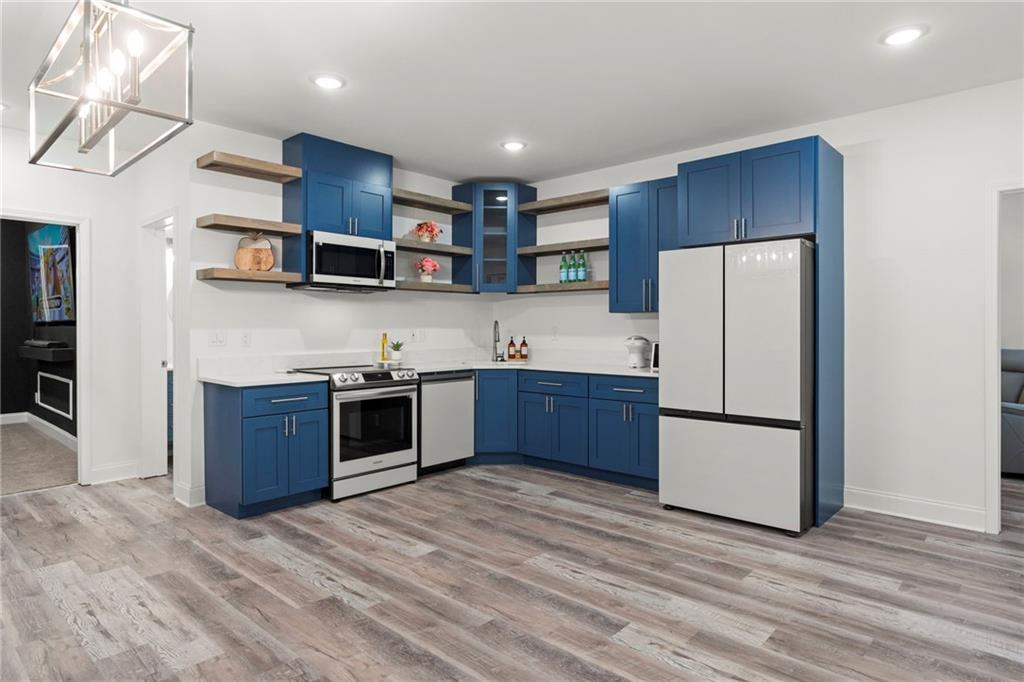 Gainesville, Georgia, 30506, United States, 5 Bedrooms Bedrooms, ,6 BathroomsBathrooms,Residential,For Sale,1978029