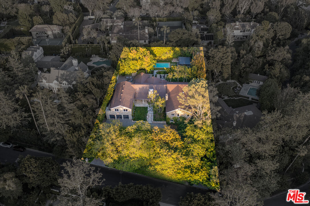 Los Angeles, California, 90077, United States, 5 Bedrooms Bedrooms, ,7 BathroomsBathrooms,Residential,For Sale,1827640