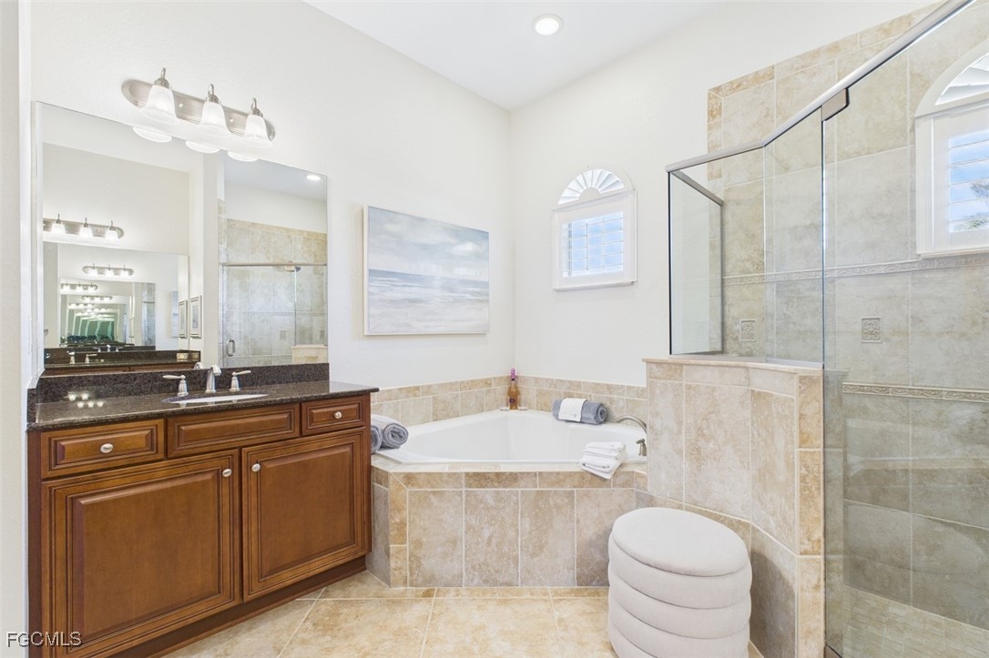 Fort Myers, Florida, 33913, United States, 4 Bedrooms Bedrooms, ,3 BathroomsBathrooms,Residential,For Sale,2005294