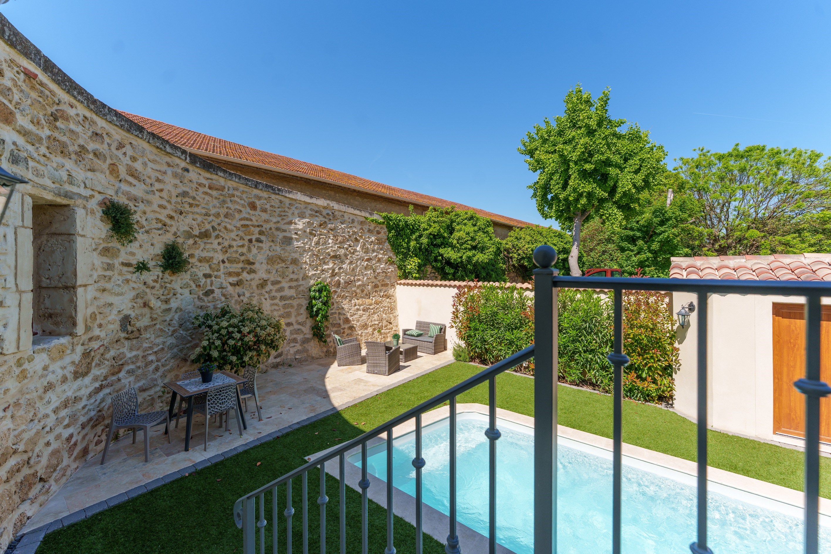  Exquisite Two-Master-Suite Barn Conversion with Pool House & Swimming Pool - 物件實景