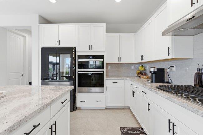 Hollister, California, 95023, United States, 5 Bedrooms Bedrooms, ,4 BathroomsBathrooms,Residential,For Sale,2032027