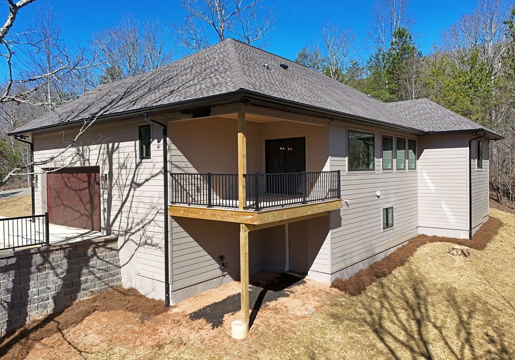 Young Harris, Georgia, 30582, United States, 3 Bedrooms Bedrooms, ,2 BathroomsBathrooms,Residential,For Sale,1859121