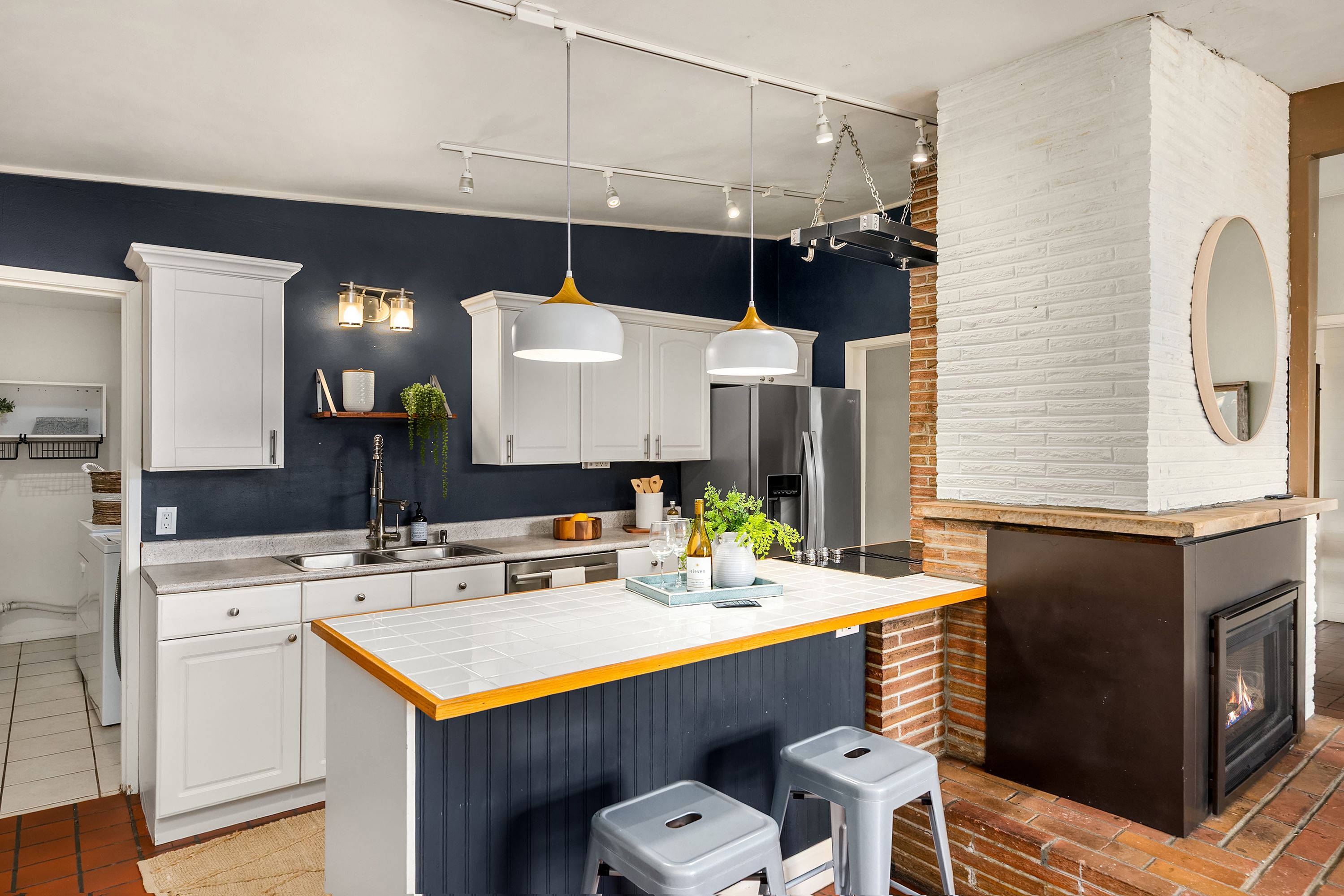  15122 & 15128 NE Anna Vera Lane, Bainbridge Island, WA 98110 - 物件實景