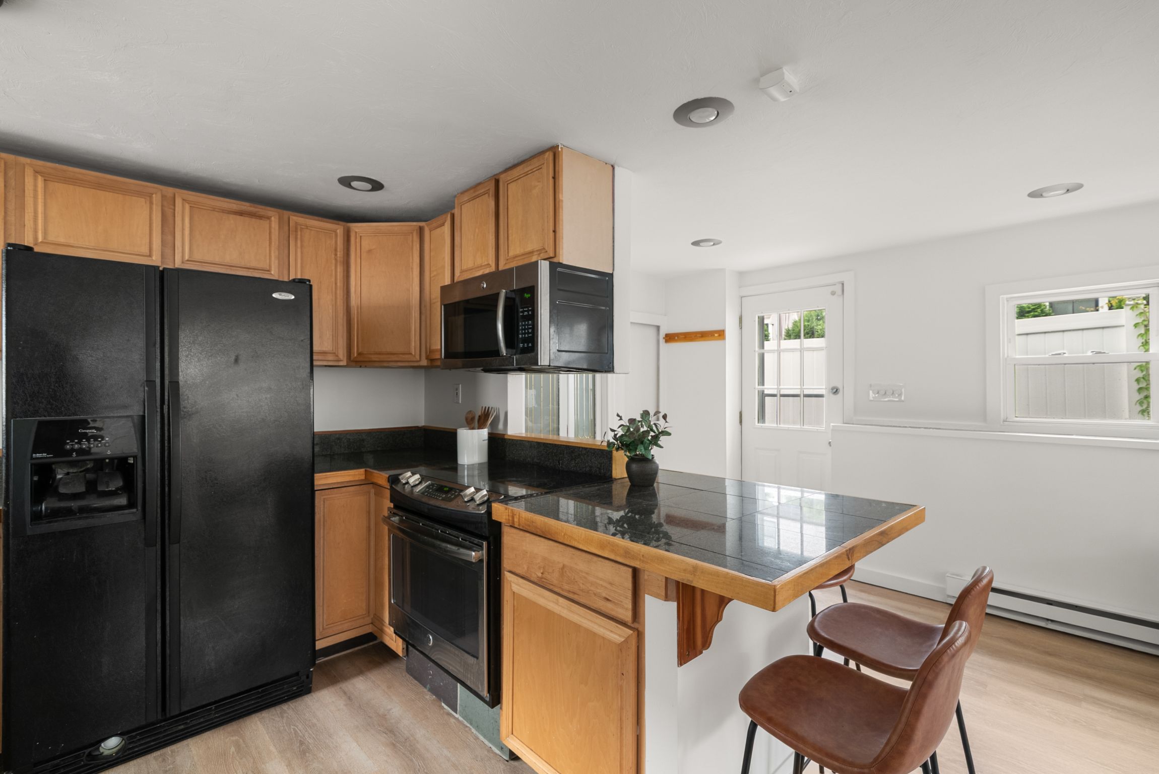  2-4 New Haven Street, Boston, MA, 02132 - 物件實景