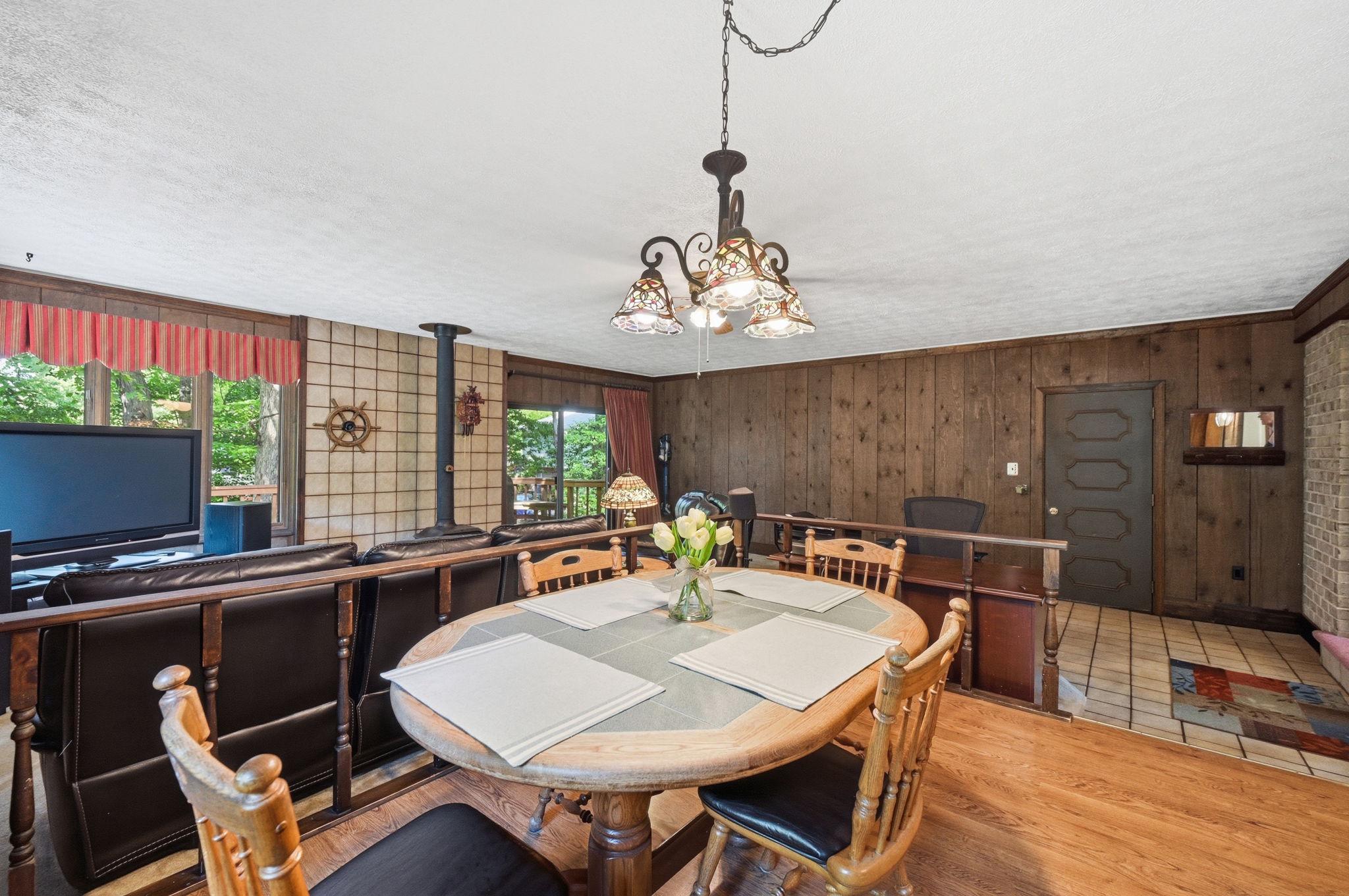 Fairfax, Virginia, 22032, United States, 4 Bedrooms Bedrooms, ,3 BathroomsBathrooms,Residential,For Sale,2048282
