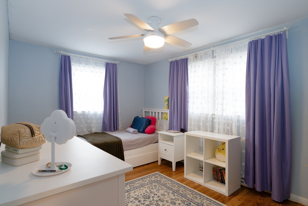 Chelmsford, Massachusetts, 01863, United States, 3 Bedrooms Bedrooms, ,2 BathroomsBathrooms,Residential,For Sale,1988056