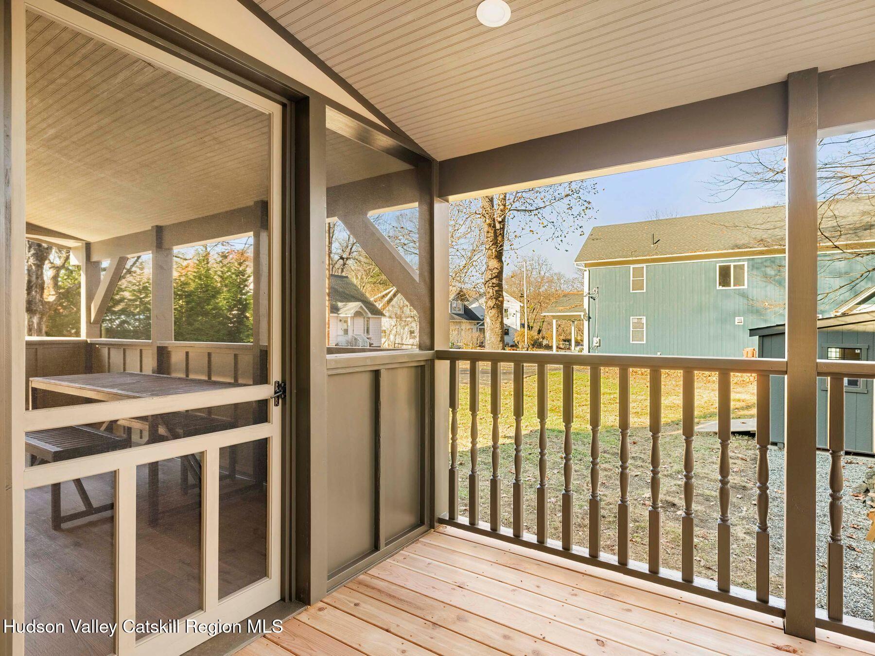 Rosendale, New York, 12472, United States, 3 Bedrooms Bedrooms, ,3 BathroomsBathrooms,Residential,For Sale,1998107