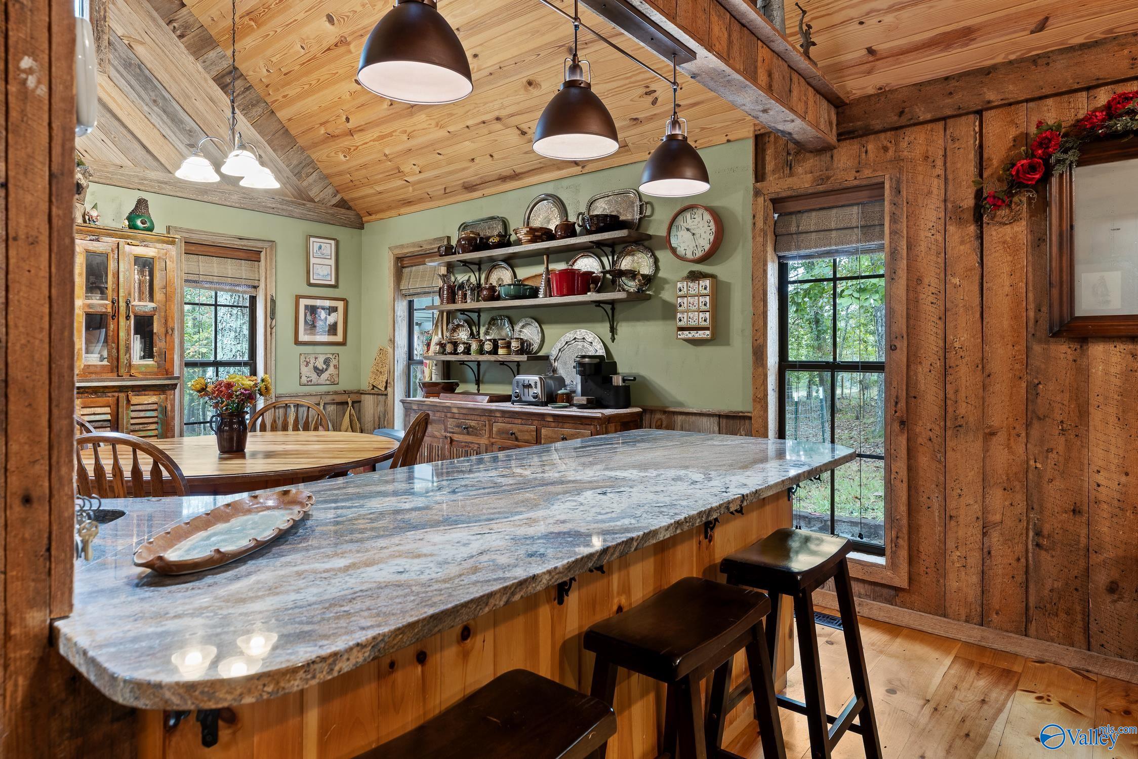 Mentone, Alabama, 35984, United States, 3 Bedrooms Bedrooms, ,1 BathroomBathrooms,Residential,For Sale,1978714