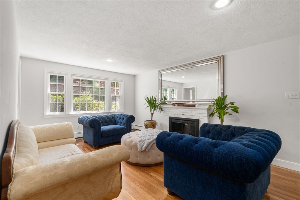 Framingham, Massachusetts, 01701, United States, 4 Bedrooms Bedrooms, ,3 BathroomsBathrooms,Residential,For Sale,1837542