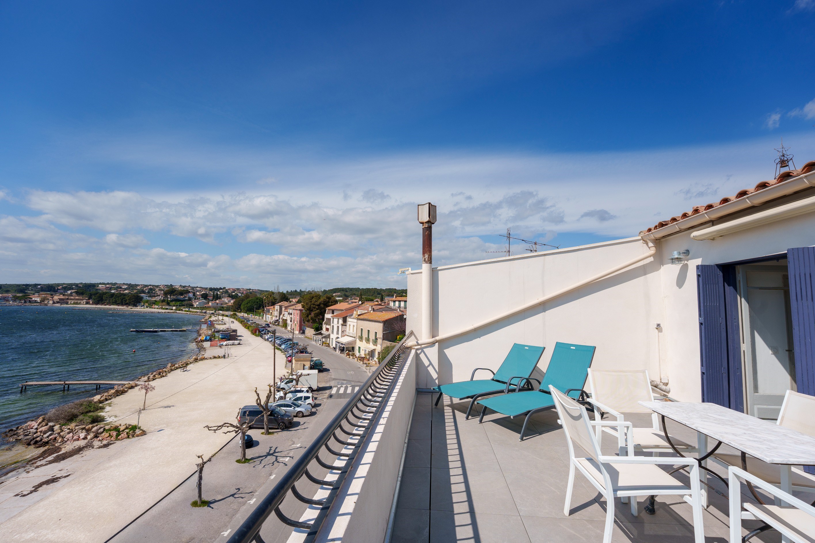  Waterfront Residence with Three Independent Apartments on the Étang de Thau - B… - 物件實景