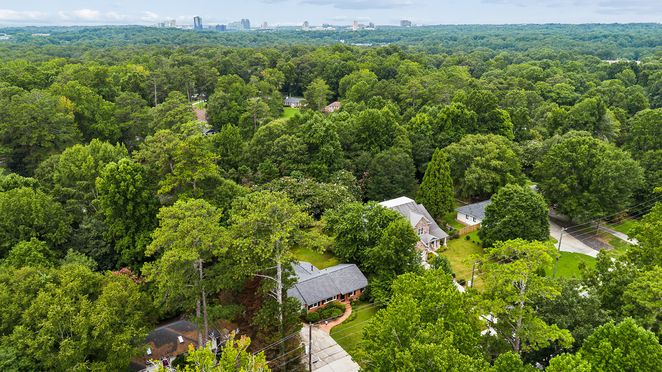  Updated, One-Level Living in Dunwoody - 物件實景