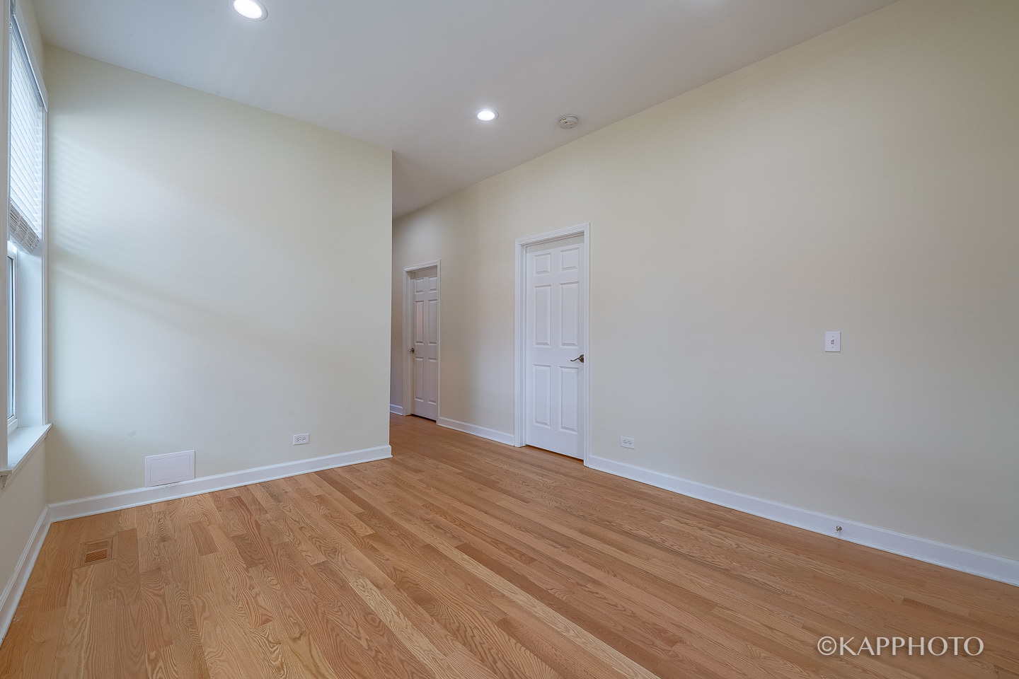 Chicago, Illinois, 60618, United States, 9 Bedrooms Bedrooms, ,Residential,For Sale,1977178