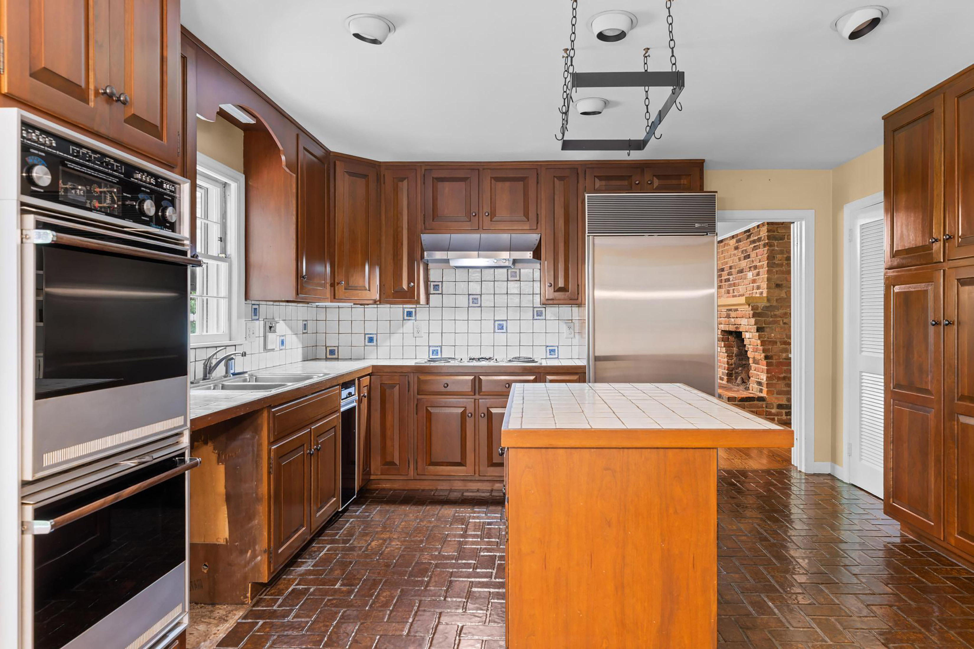  Exceptional Lot, Unbeatable Location and Endless Potential - 物件實景