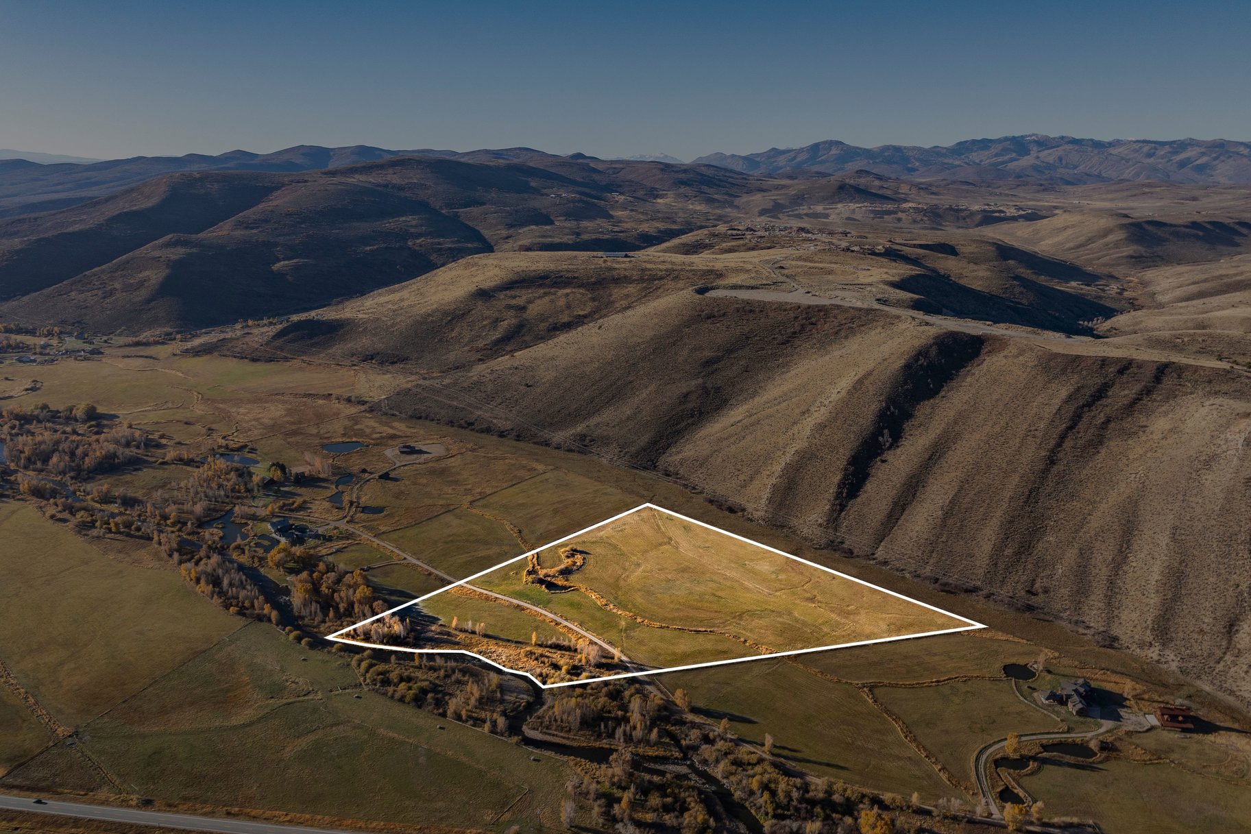  21.85 Acres of Riverfront Land in River Valley Ranch - 物件實景