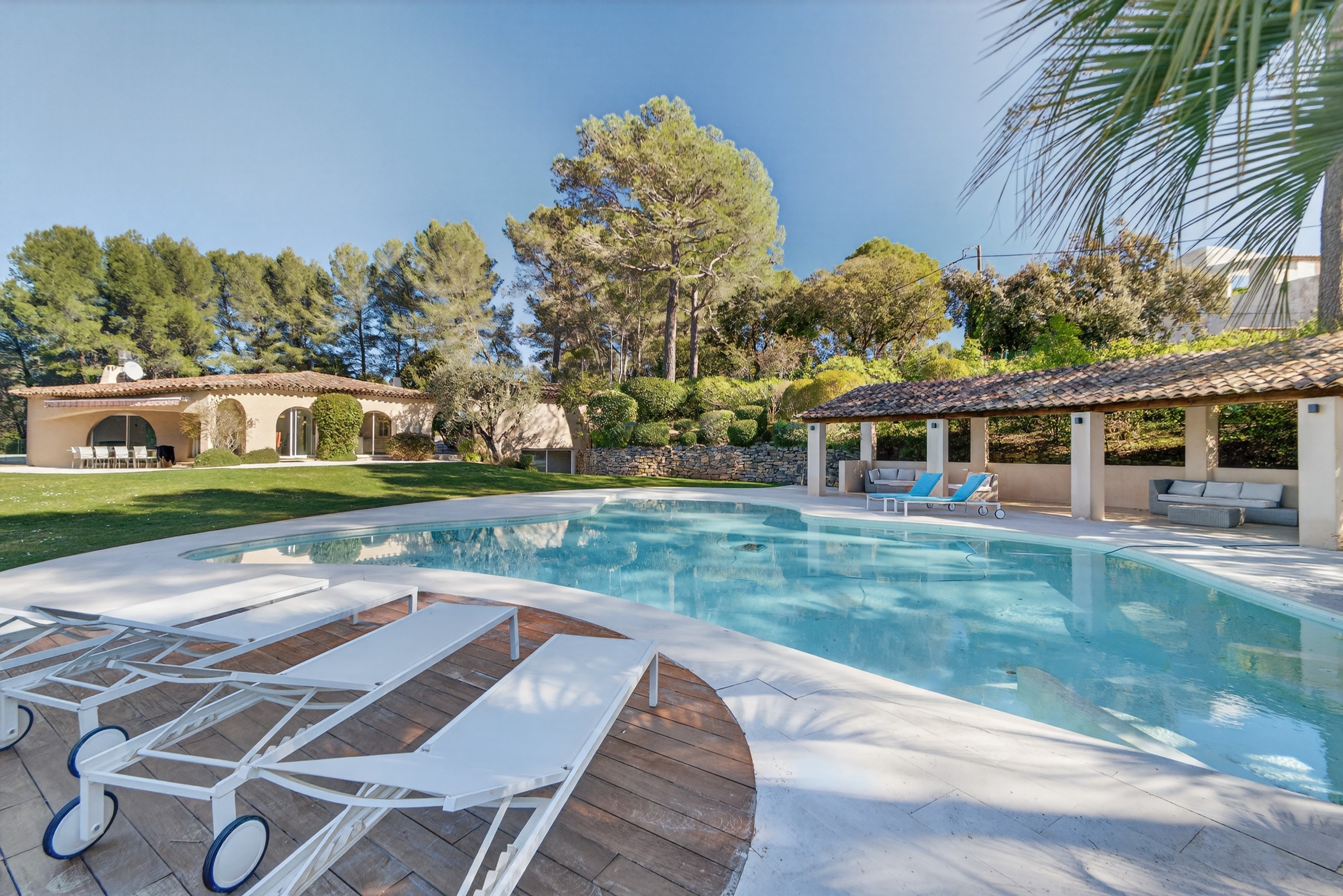  Mouans-Sartoux near Cannes, Couëlle style bastide with pool and valley views - 物件實景