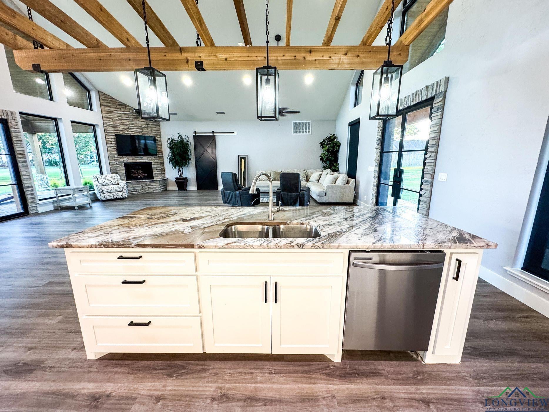 Pittsburg, Texas, 75686, United States, 3 Bedrooms Bedrooms, ,2 BathroomsBathrooms,Residential,For Sale,1979054