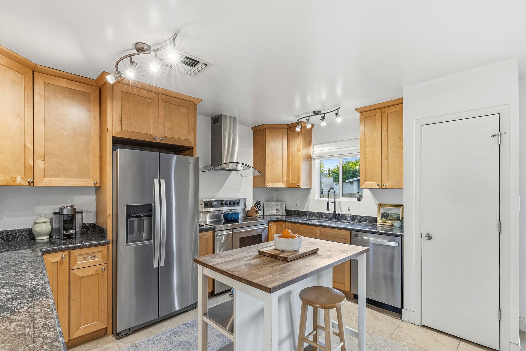  6804 N 11th Street  Phoenix, AZ - 物件實景