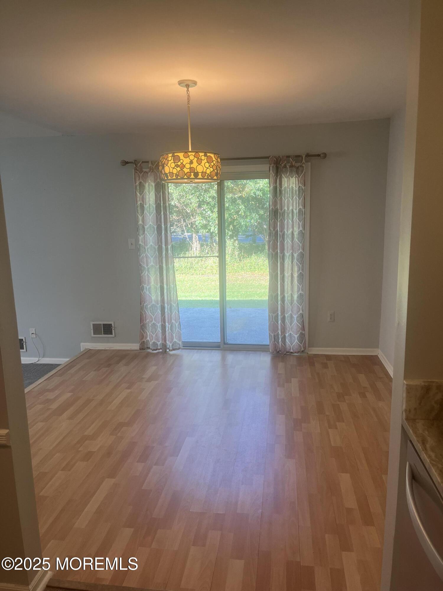 Eatontown, New Jersey, 07724, United States, 2 Bedrooms Bedrooms, ,2 BathroomsBathrooms,Residential,For Sale,1947045