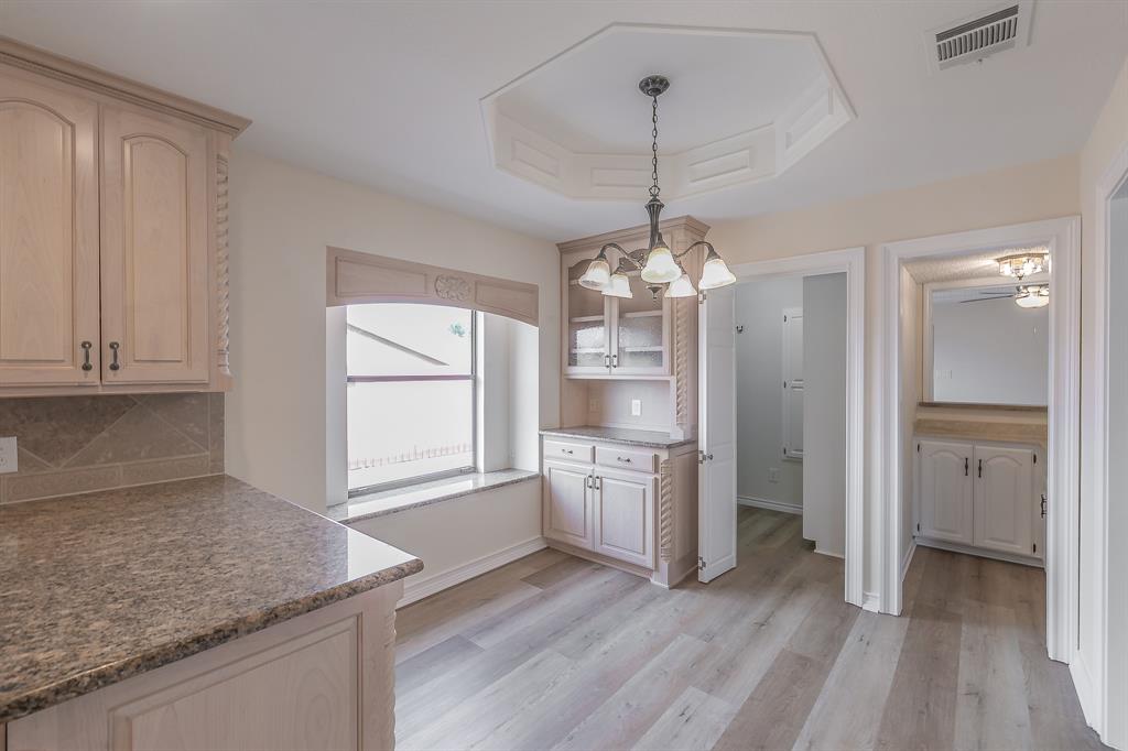 Bedford, Texas, 76021, United States, 3 Bedrooms Bedrooms, ,2 BathroomsBathrooms,Residential,For Sale,1942706
