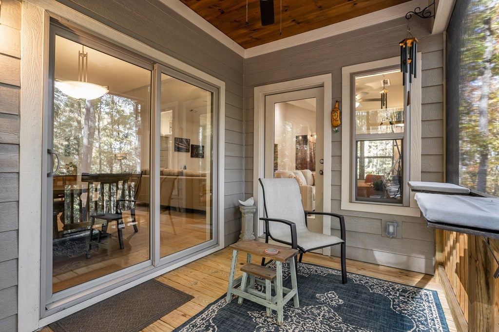 Ellijay, Georgia, 30536, United States, 3 Bedrooms Bedrooms, ,2 BathroomsBathrooms,Residential,For Sale,1987924