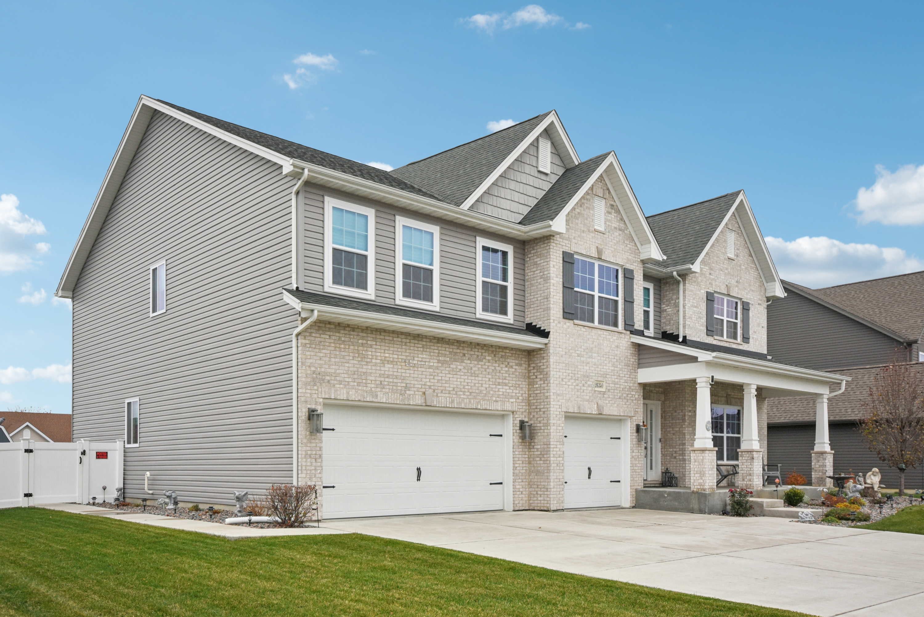 Channahon, Illinois, 60410, United States, 4 Bedrooms Bedrooms, ,3 BathroomsBathrooms,Residential,For Sale,1996655