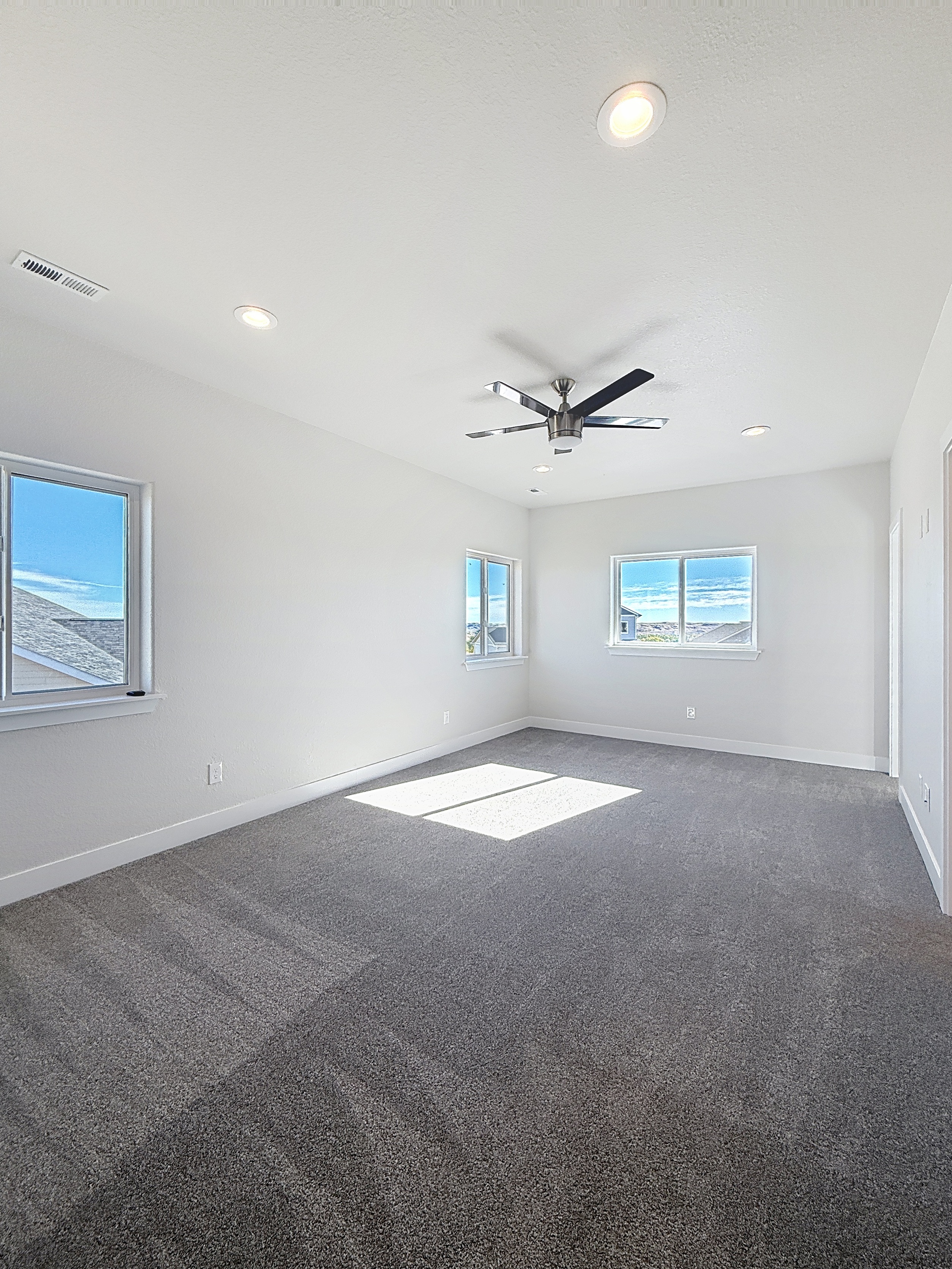 Buffalo, Wyoming, 82834, United States, 3 Bedrooms Bedrooms, ,3 BathroomsBathrooms,Residential,For Sale,1983315