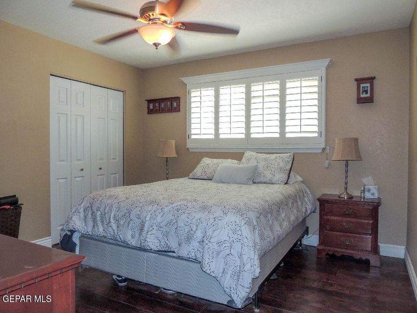 El Paso, Texas, 79935, United States, 4 Bedrooms Bedrooms, ,2 BathroomsBathrooms,Residential,For Sale,1923244