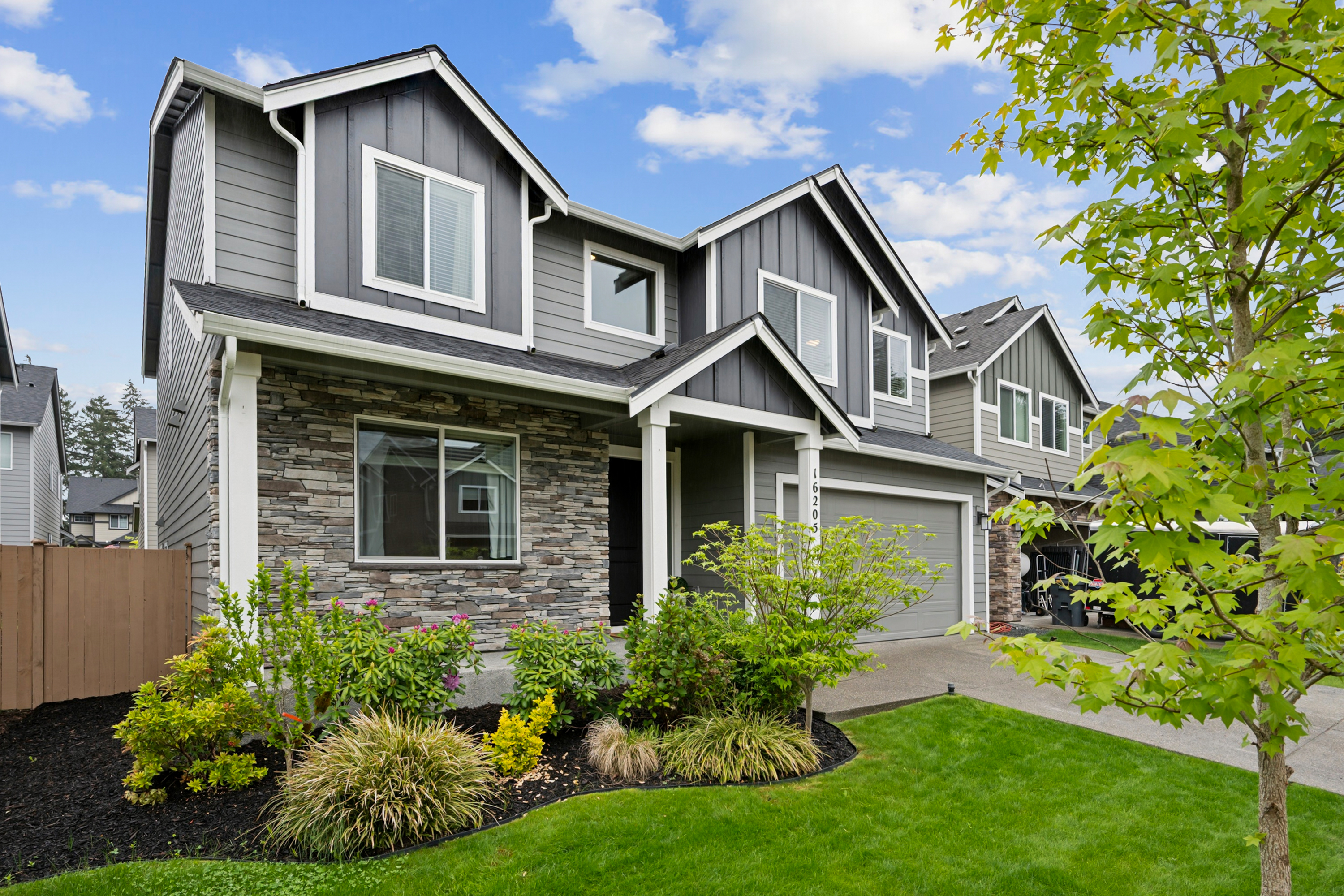  16205 8th Ave E, Spanaway, WA 98387 - 物件實景