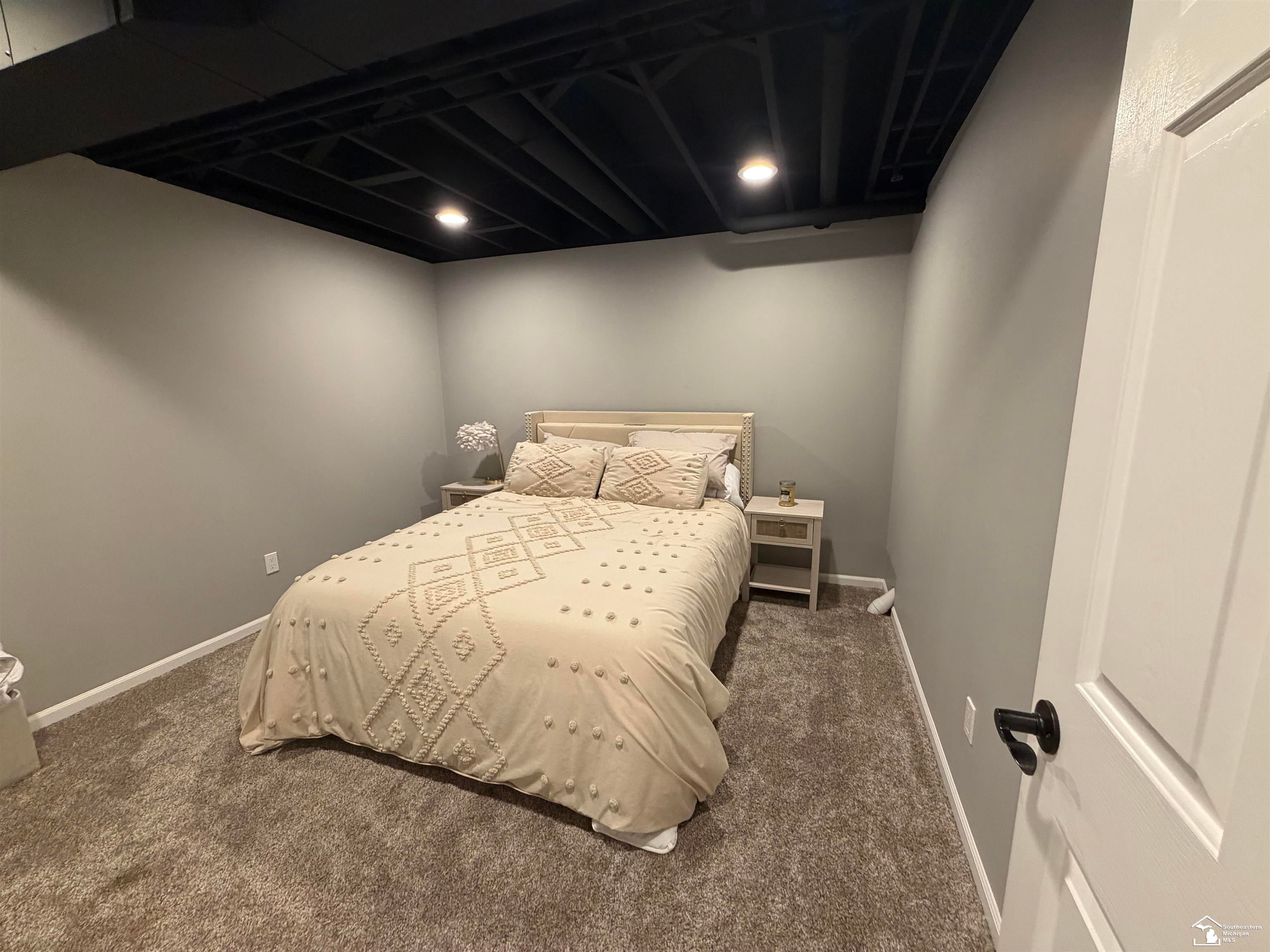 Newport, Michigan, 48166, United States, 3 Bedrooms Bedrooms, ,4 BathroomsBathrooms,Residential,For Sale,2048069