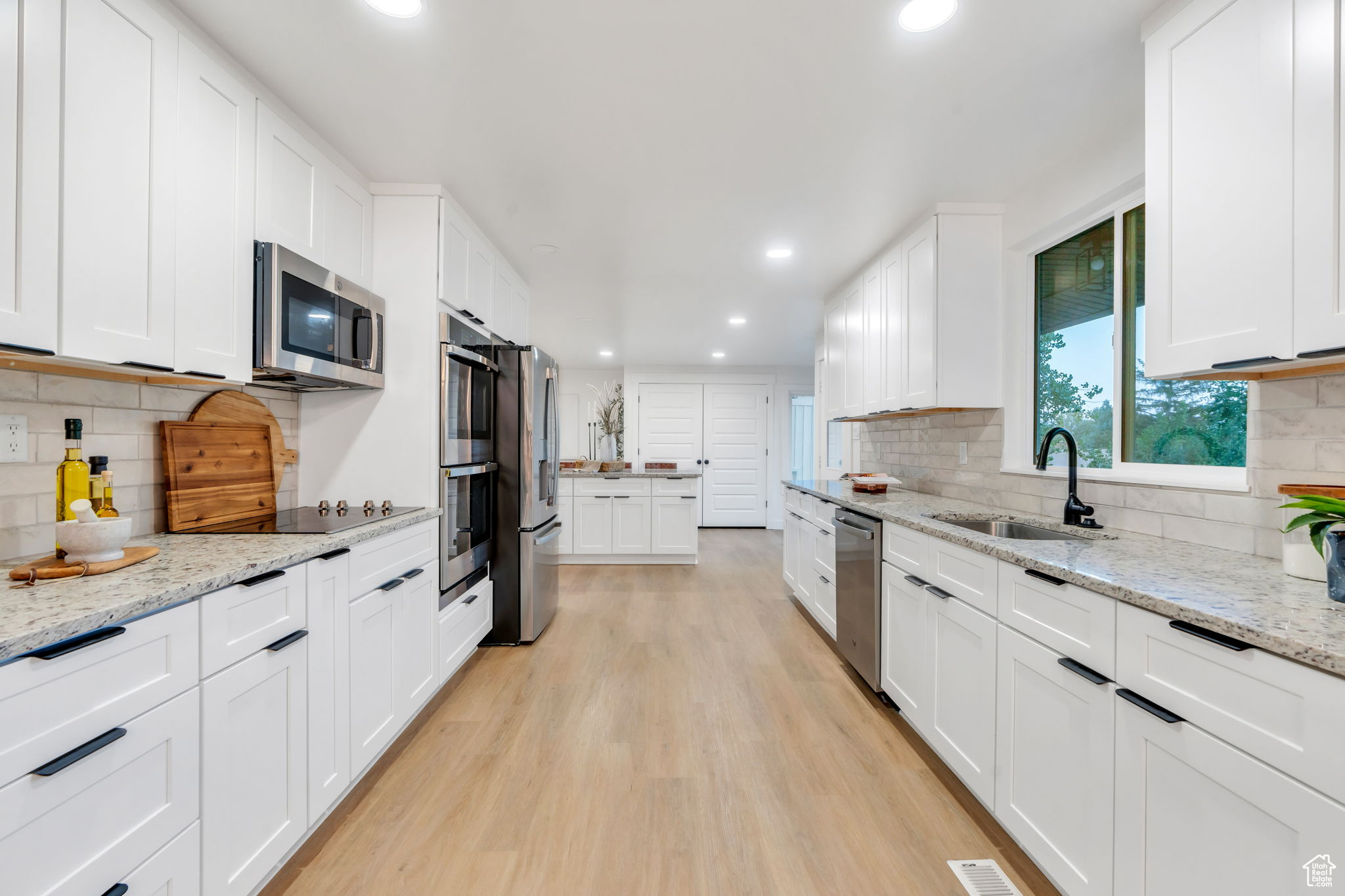 Provo, Utah, 84604, United States, 7 Bedrooms Bedrooms, ,2 BathroomsBathrooms,Residential,For Sale,1912581