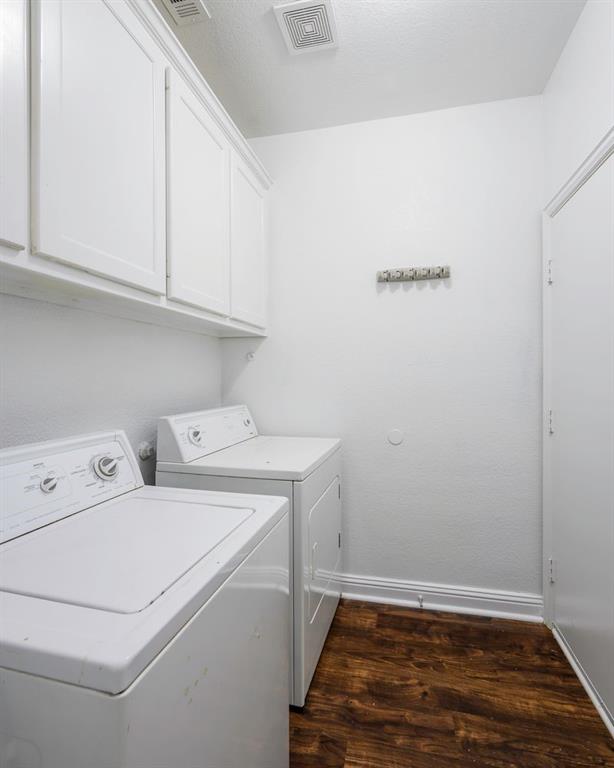 Irving, Texas, 75063, United States, 4 Bedrooms Bedrooms, ,3 BathroomsBathrooms,Residential,For Sale,1874227