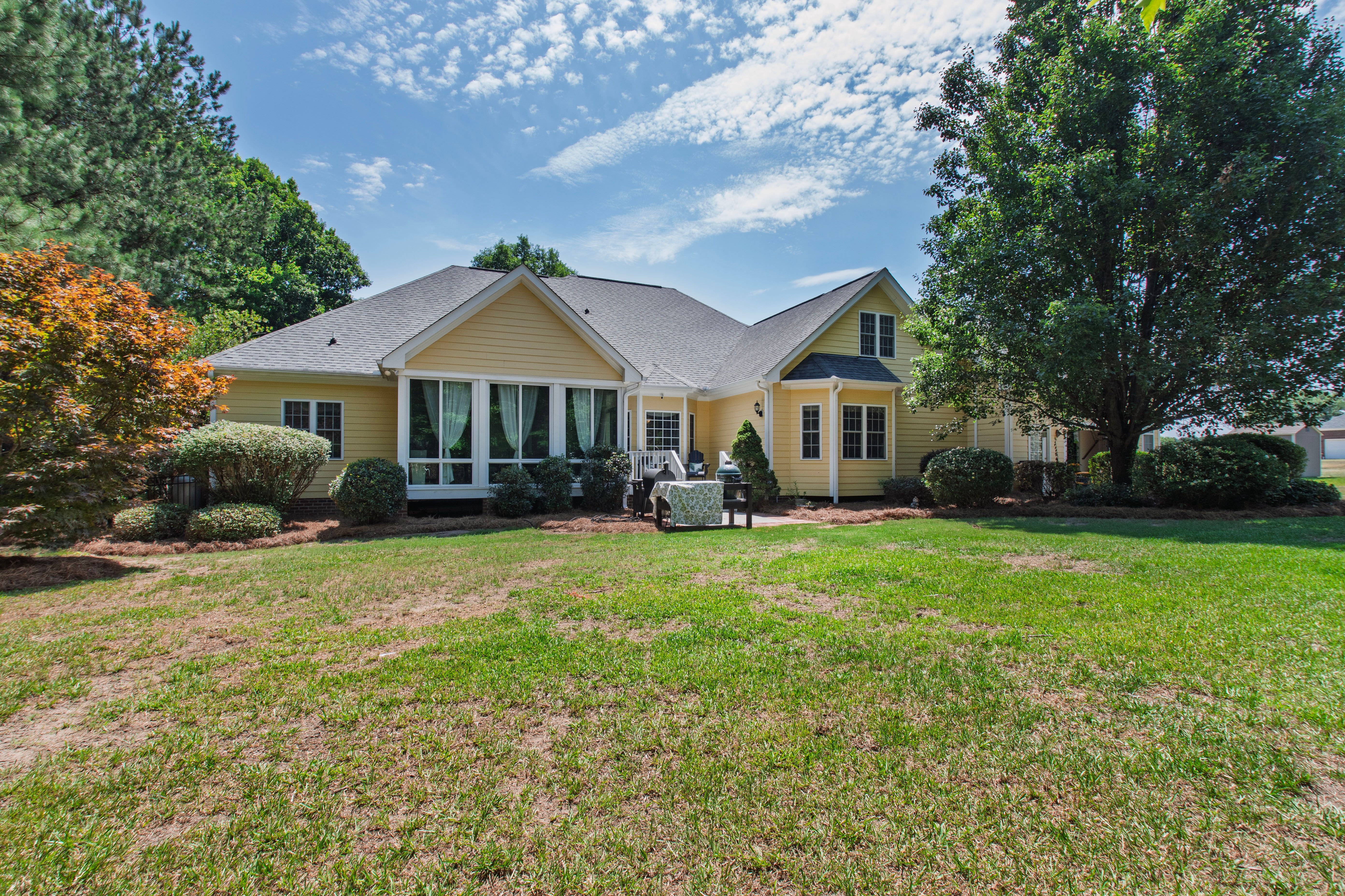  1305 Brook Hill Drive, Clayton, NC 27520 - 物件實景