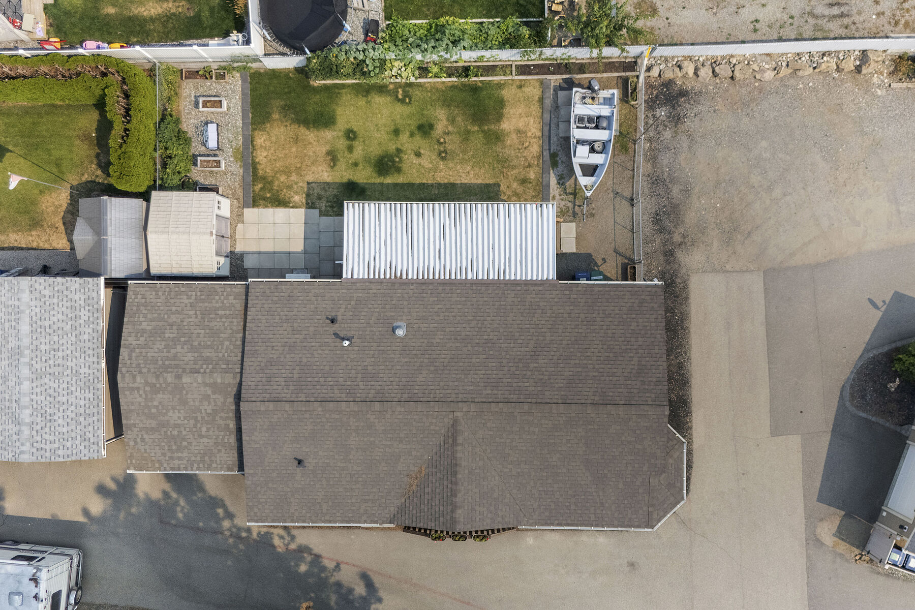 Great Location with a Yard - 物件實景