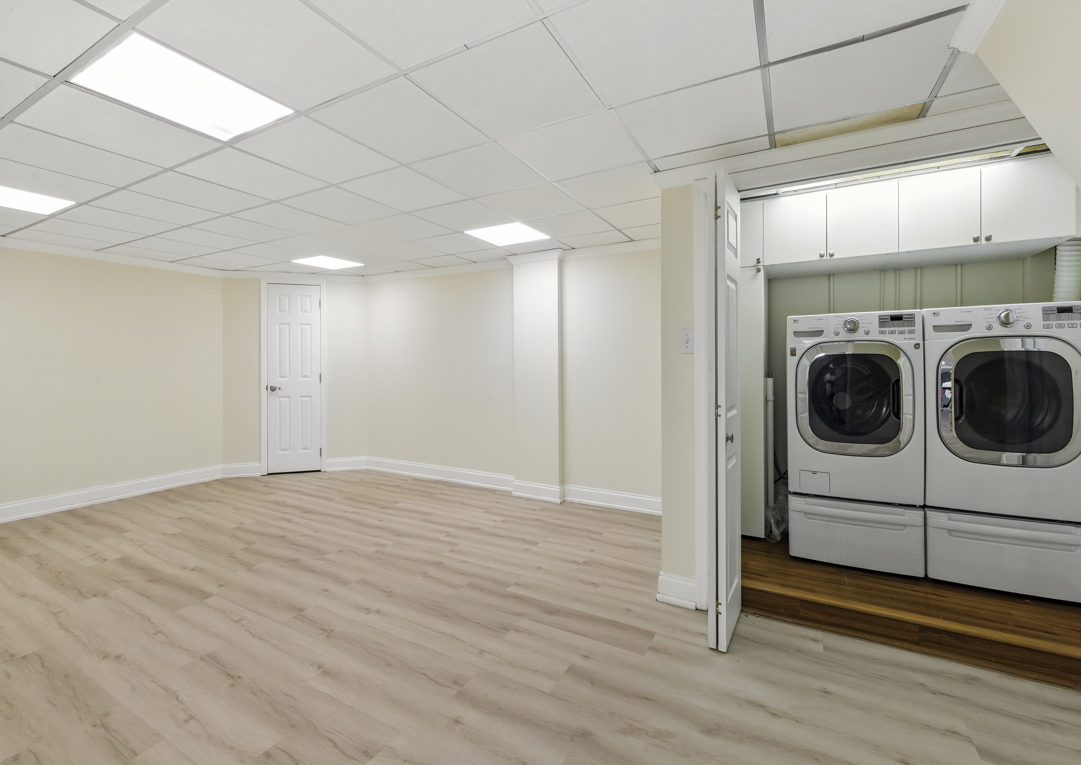 NORTHFIELD, New Jersey, 08225, United States, 4 Bedrooms Bedrooms, ,3 BathroomsBathrooms,Residential,For Sale,1916382