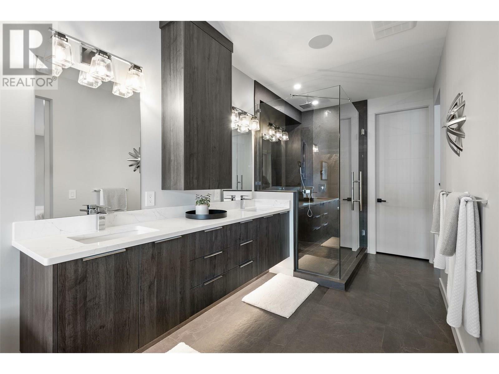 KELOWNA, British Columbia, V4V 1N4, CA, 4 Bedrooms Bedrooms, ,3 BathroomsBathrooms,Residential,For Sale,1859921