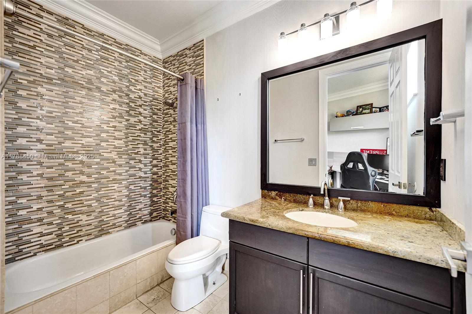 Davie, Florida, 33330, United States, 6 Bedrooms Bedrooms, ,6 BathroomsBathrooms,Residential,For Sale,1908596