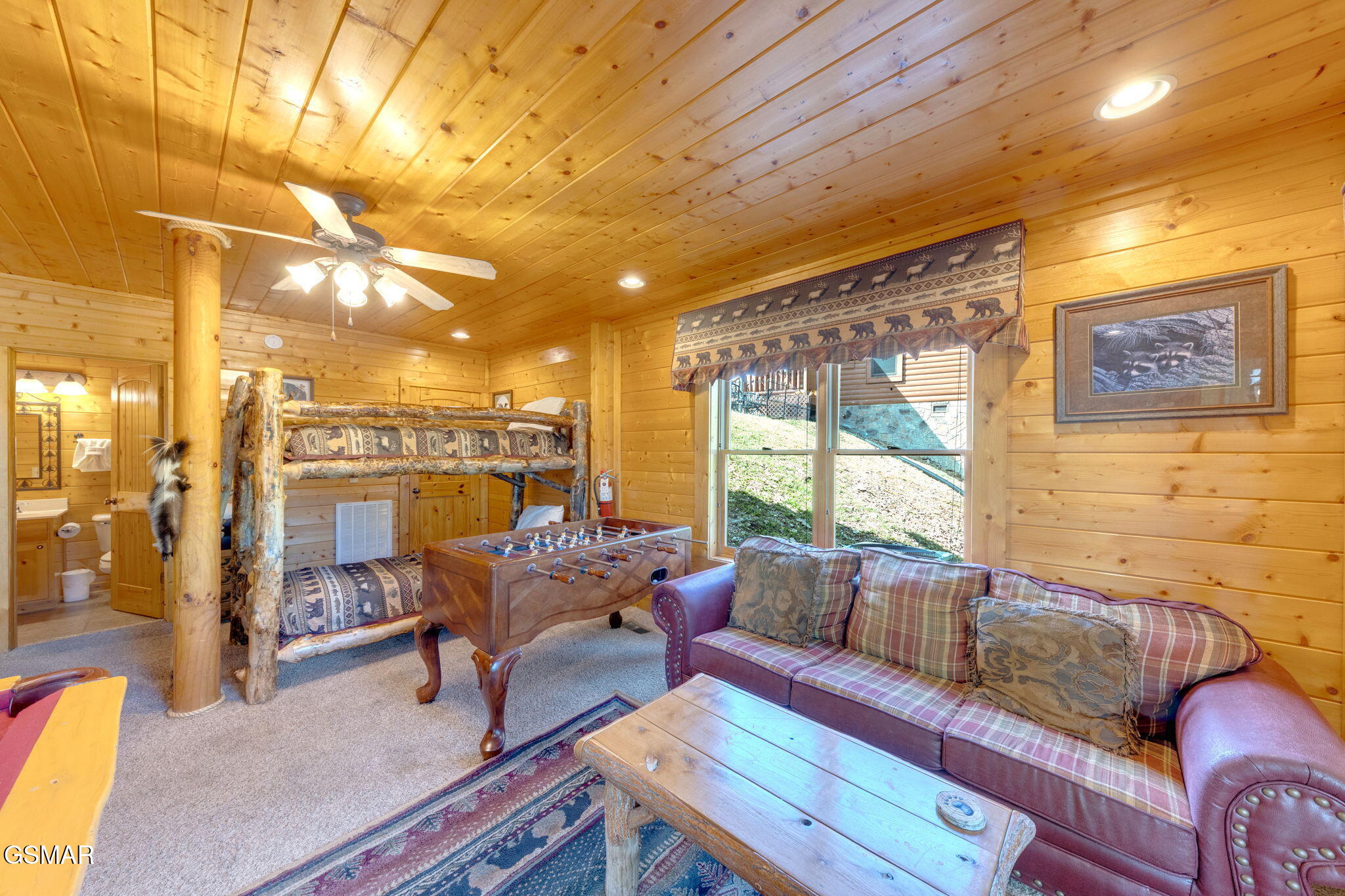 Sevierville, Tennessee, 37862, United States, 3 Bedrooms Bedrooms, ,3 BathroomsBathrooms,Residential,For Sale,1974724