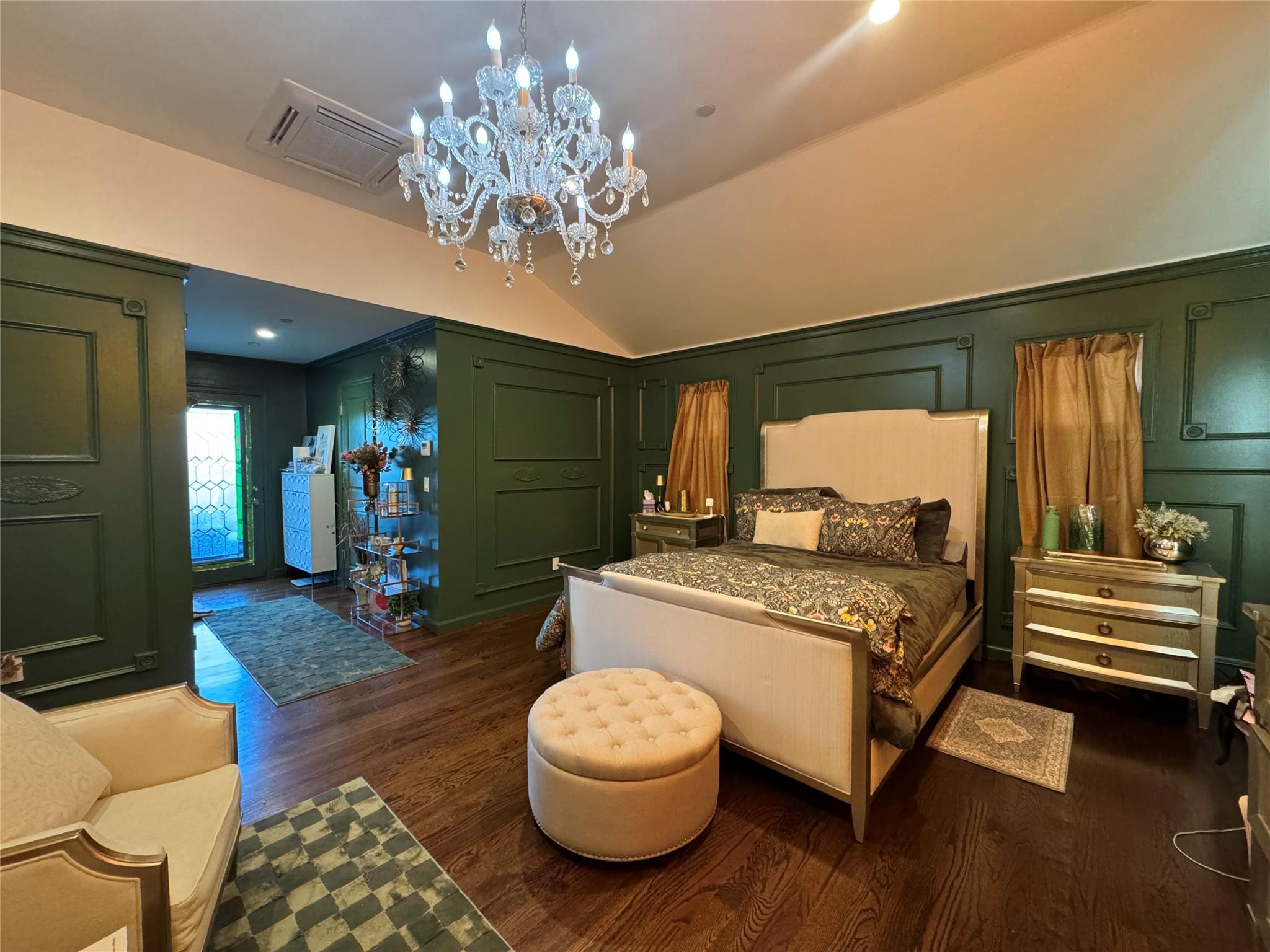 Seaford, New York, 11783, United States, 6 Bedrooms Bedrooms, ,3 BathroomsBathrooms,Residential,For Sale,1766775