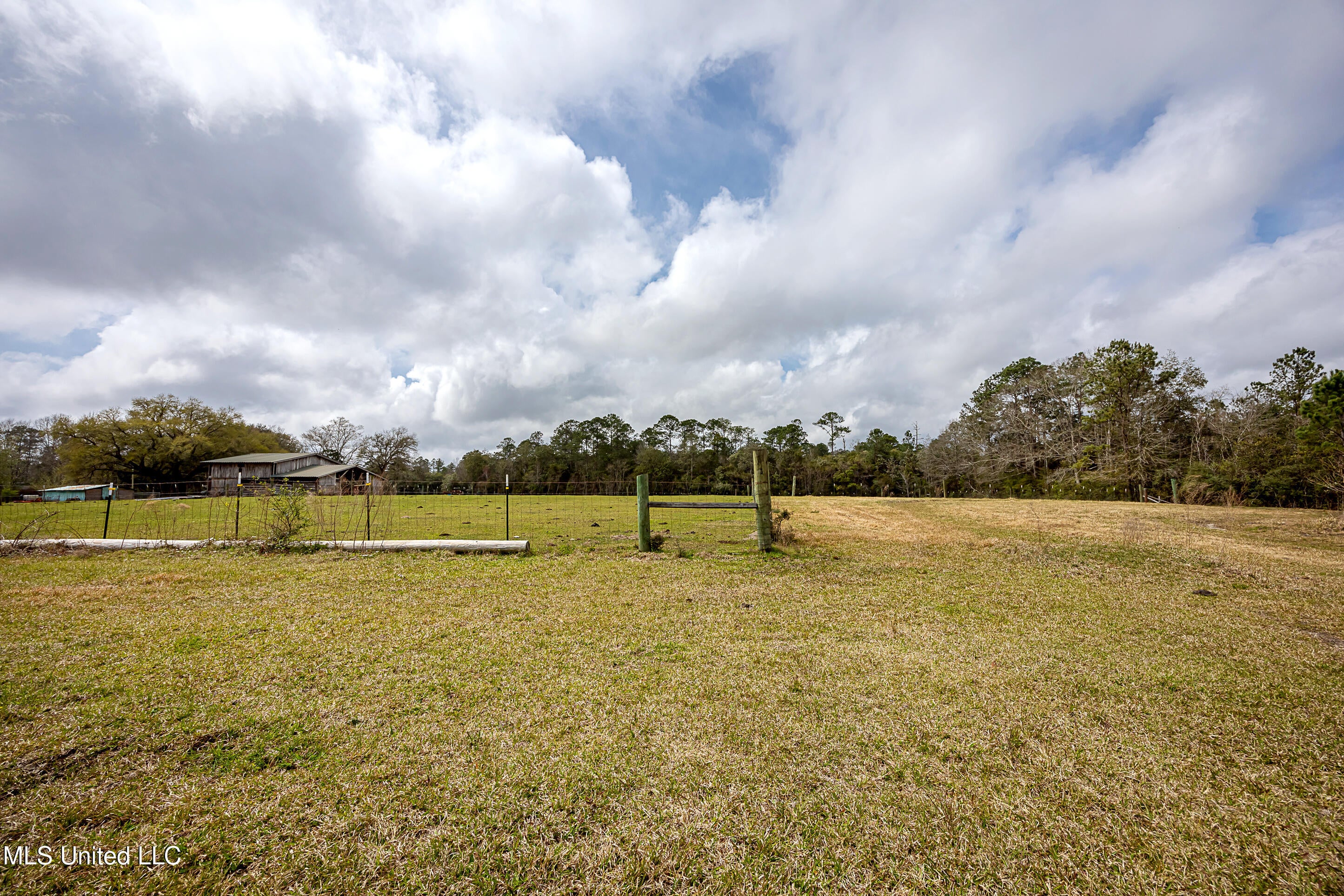 Vancleave, Mississippi, 39565, United States, 4 Bedrooms Bedrooms, ,2 BathroomsBathrooms,Residential,For Sale,1927401