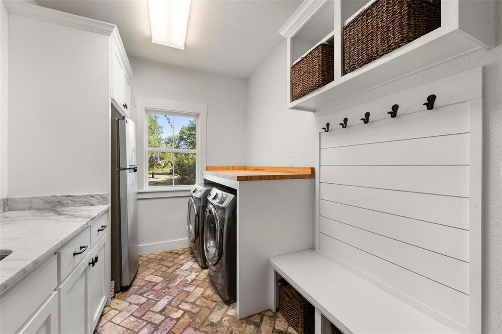 China Spring, Texas, 76633, United States, 4 Bedrooms Bedrooms, ,3 BathroomsBathrooms,Residential,For Sale,2010699