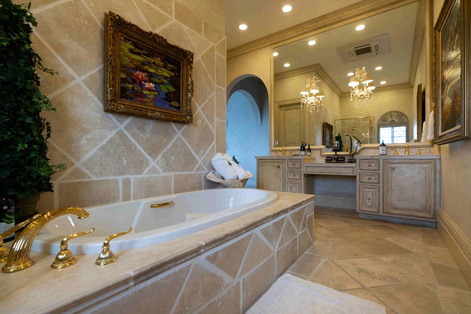 St. Croix, VI, 00820, VI, 7 Bedrooms Bedrooms, ,7 BathroomsBathrooms,Residential,For Sale,1690781