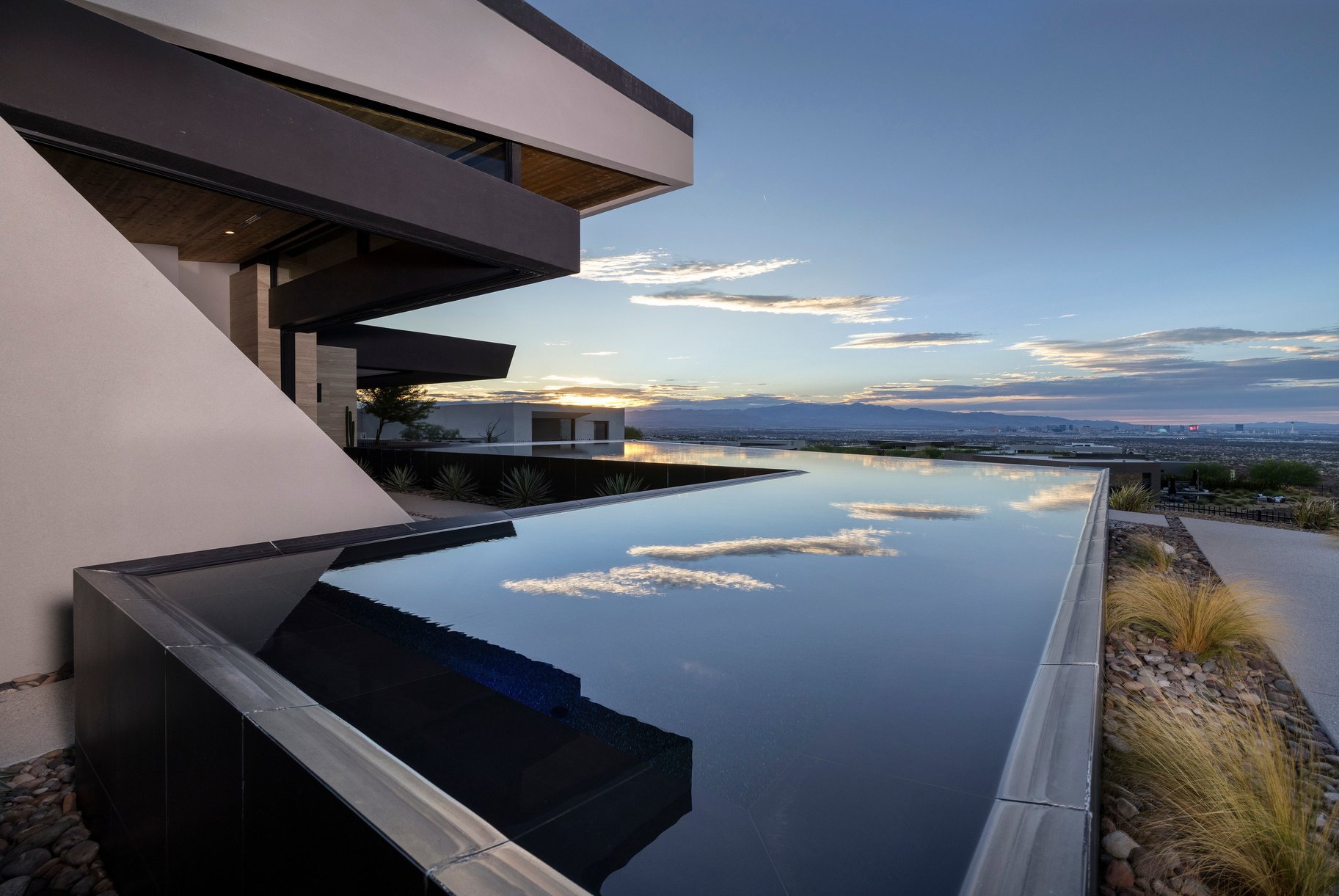  Exceptional Single Level Blue Heron Custom Home - 物件實景