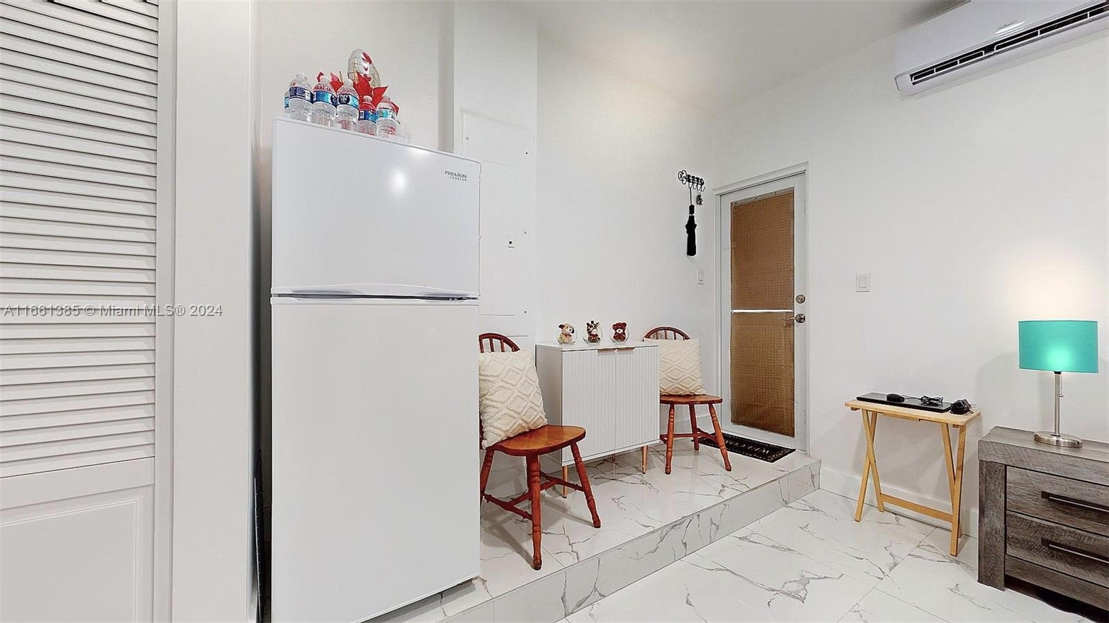 Miami, Florida, 33175, United States, 5 Bedrooms Bedrooms, ,4 BathroomsBathrooms,Residential,For Sale,1978992