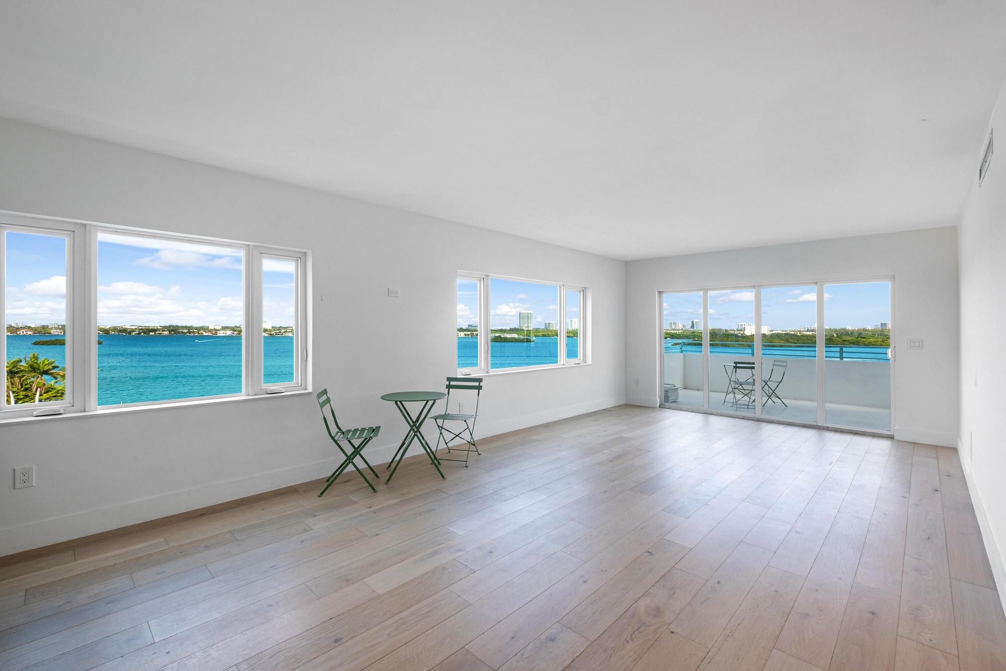  10300 W Bay Harbor Dr, Bay Harbor Islands, FL, 33154 - 物件實景