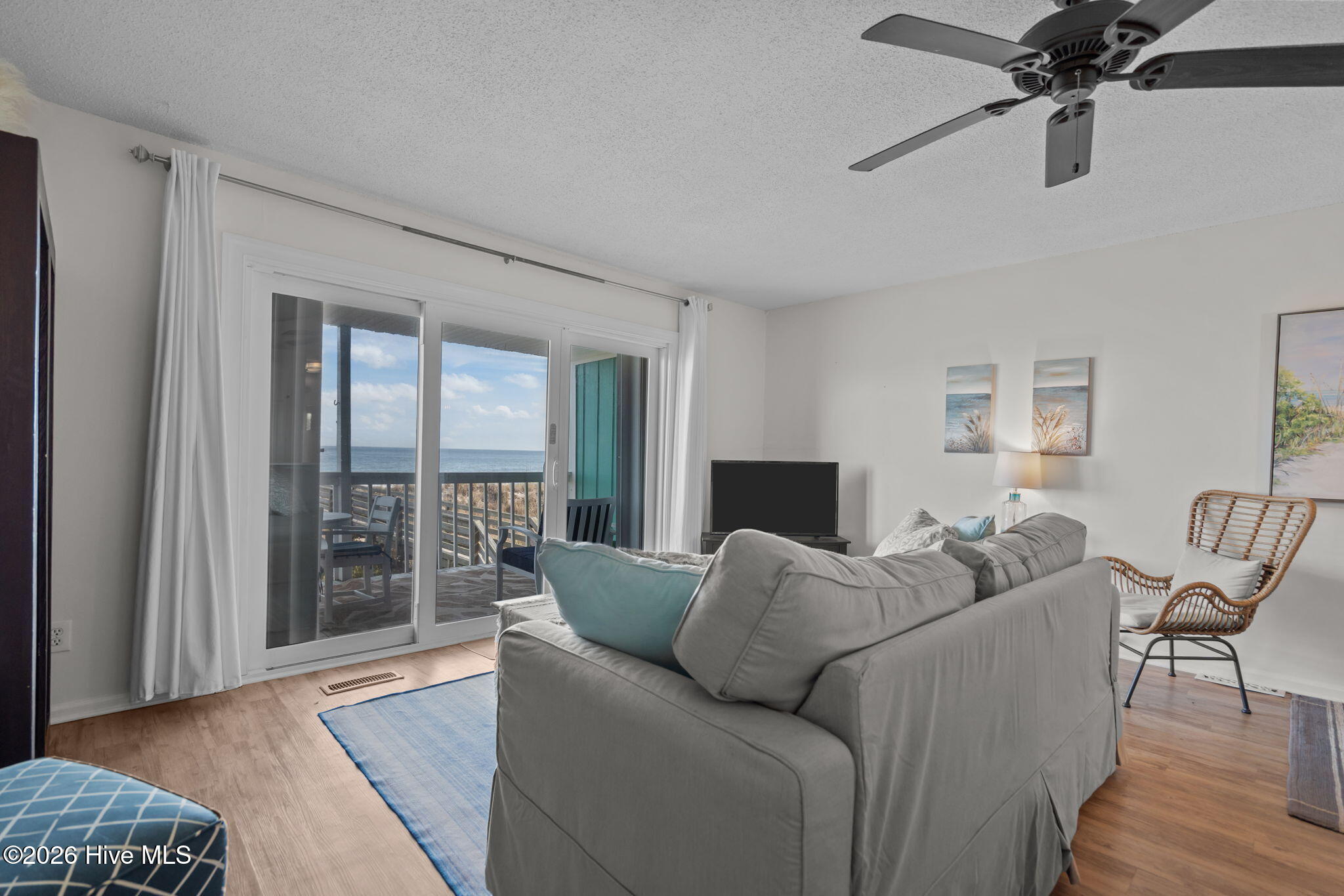 Carolina Beach, North Carolina, 28428, United States, 2 Bedrooms Bedrooms, ,2 BathroomsBathrooms,Residential,For Sale,2010821