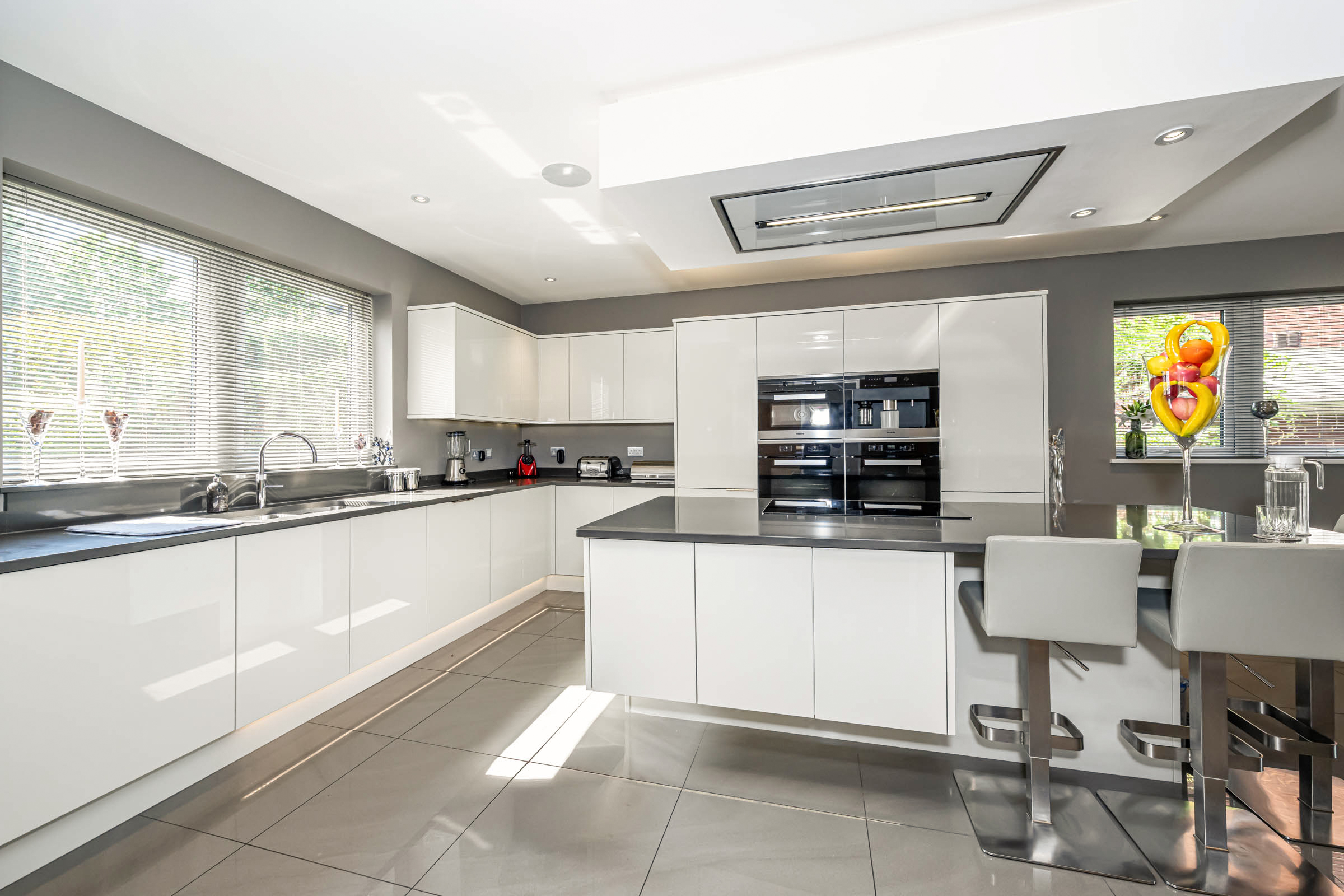 A Newly Refurbished Detached House on the Haymills Estate - 物件實景